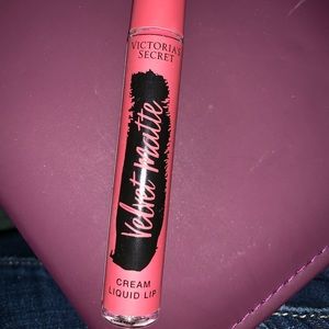 Victoria Secret Cremé Matte Liquid Lipstick!!!